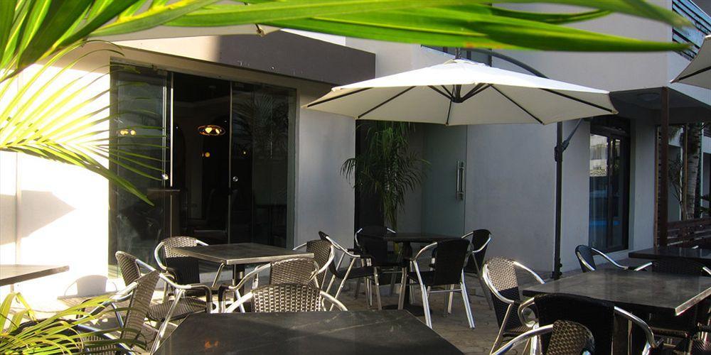 Flic-en-Flacq West Palm Inn מראה חיצוני תמונה