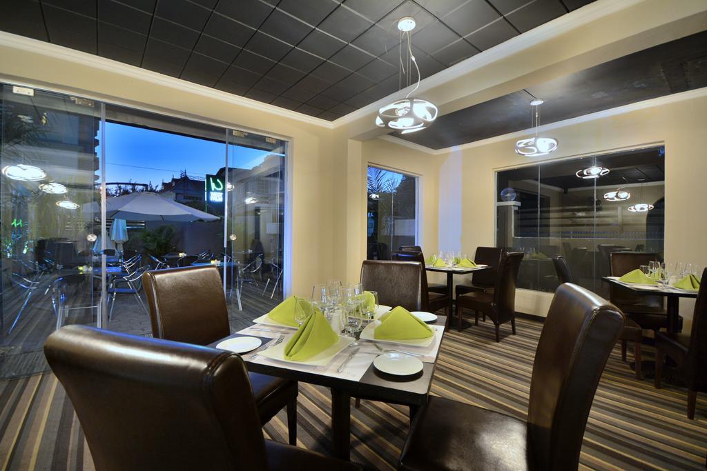 Flic-en-Flacq West Palm Inn מראה חיצוני תמונה