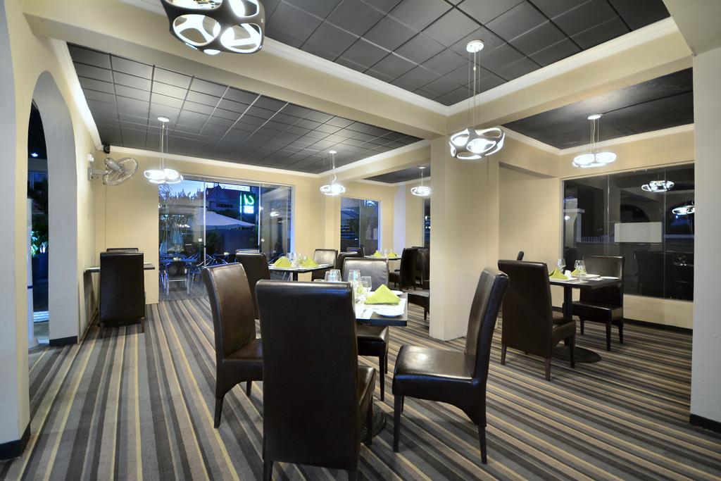 Flic-en-Flacq West Palm Inn מראה חיצוני תמונה