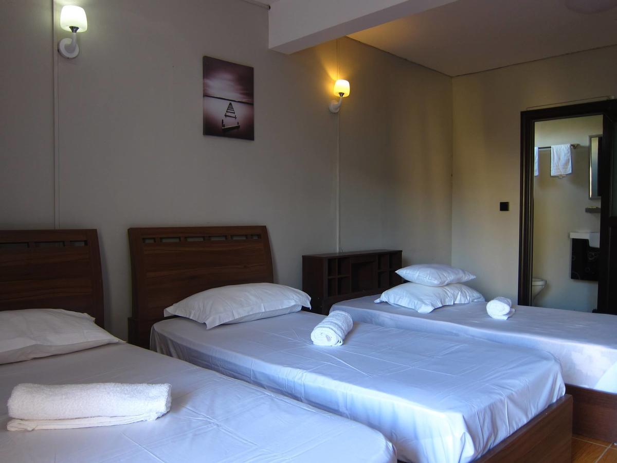 Flic-en-Flacq West Palm Inn מראה חיצוני תמונה