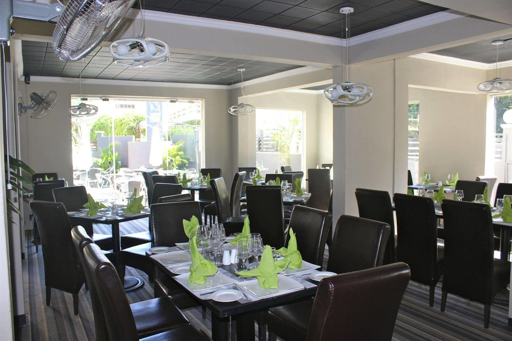 Flic-en-Flacq West Palm Inn מראה חיצוני תמונה