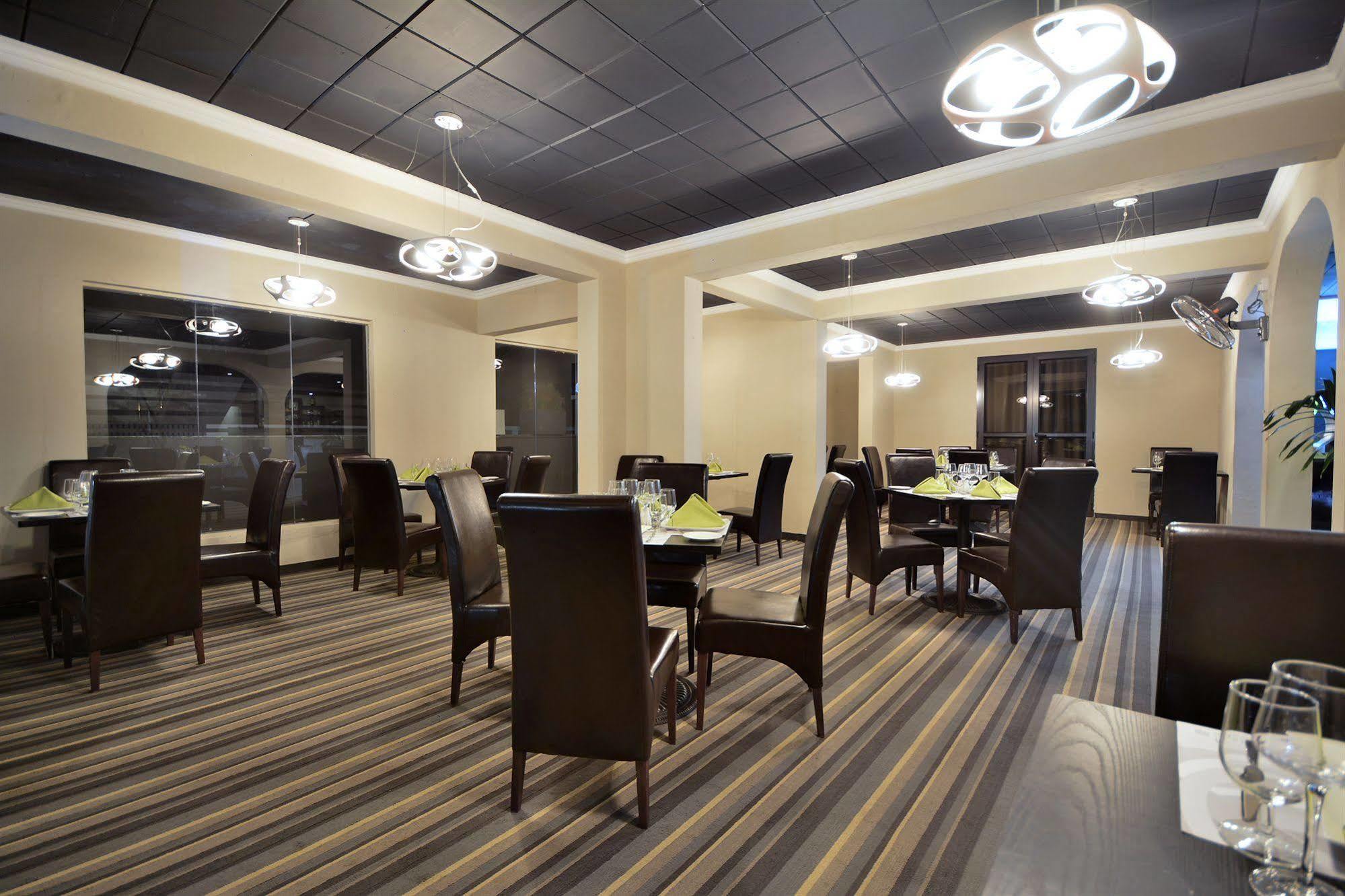 Flic-en-Flacq West Palm Inn מראה חיצוני תמונה