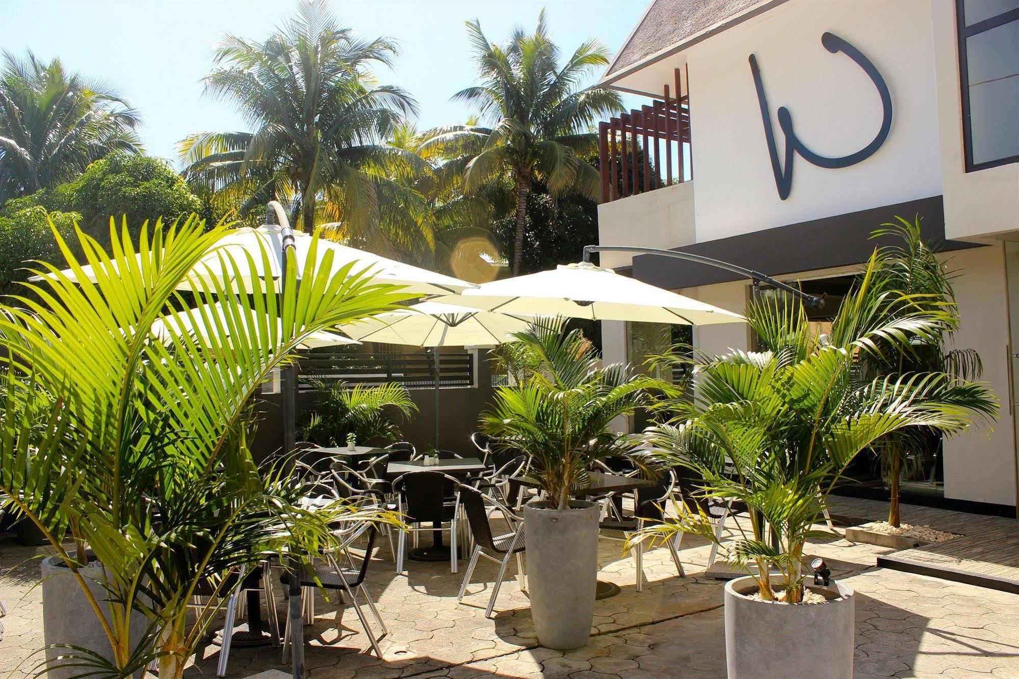 Flic-en-Flacq West Palm Inn מראה חיצוני תמונה