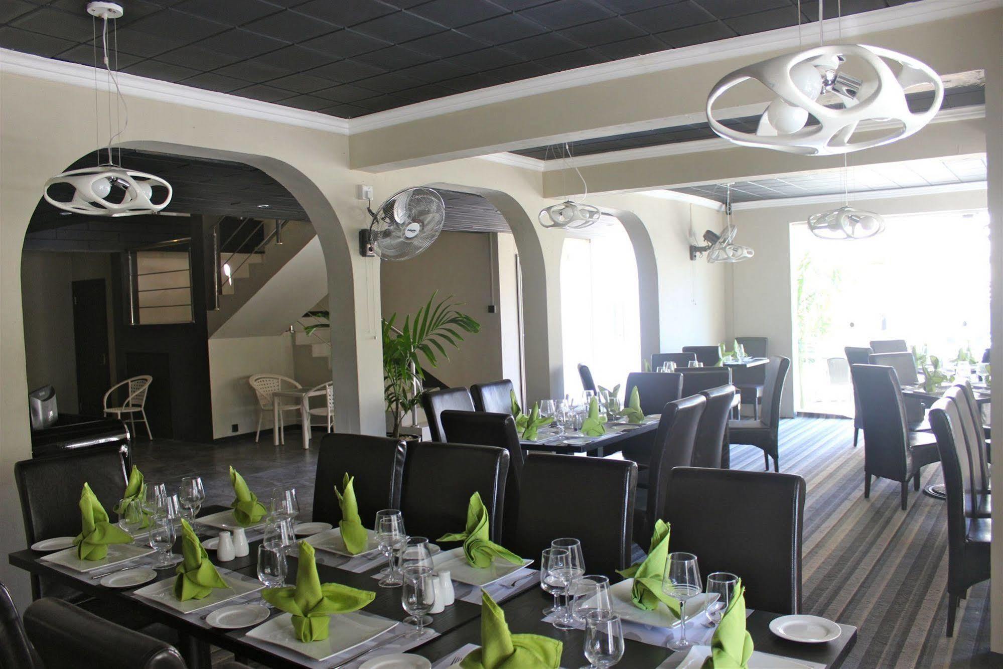 Flic-en-Flacq West Palm Inn מראה חיצוני תמונה