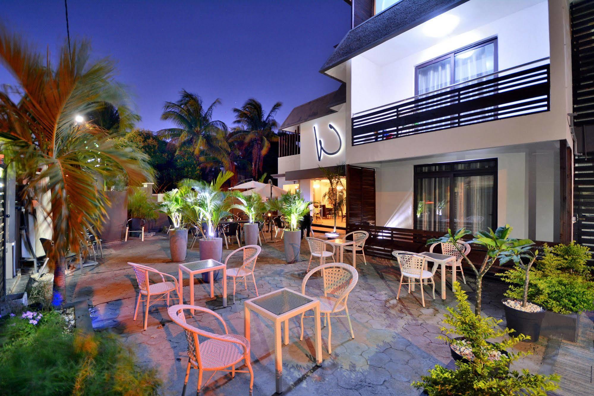 Flic-en-Flacq West Palm Inn מראה חיצוני תמונה