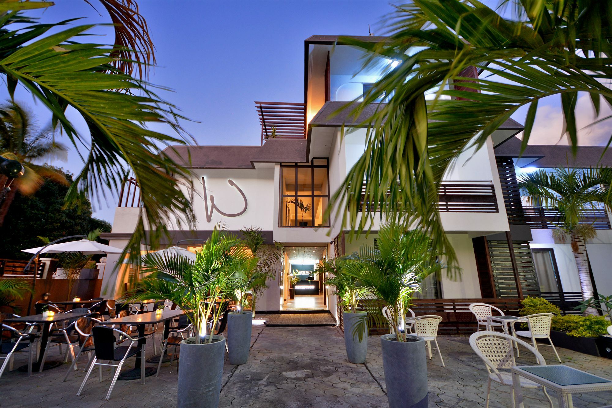 Flic-en-Flacq West Palm Inn מראה חיצוני תמונה